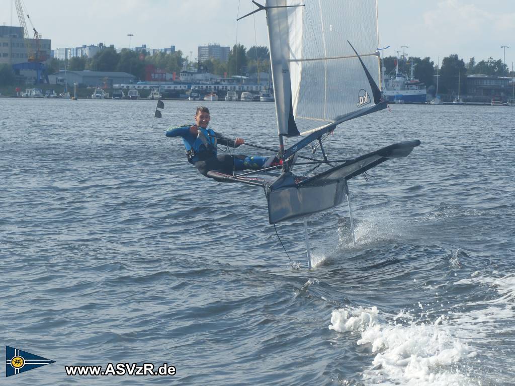 moth mach2 - Foilen auf der Warnow / Rostock