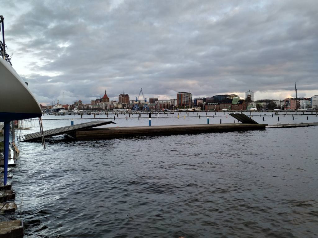 Foto von Hochwasser in Rostock Warnow Februar 2020 / Gehlsdorfer Ufer 8