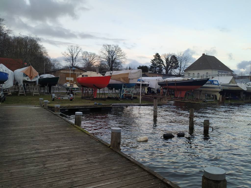 Foto von Hochwasser in Rostock Warnow Februar 2020 / Gehlsdorfer Ufer