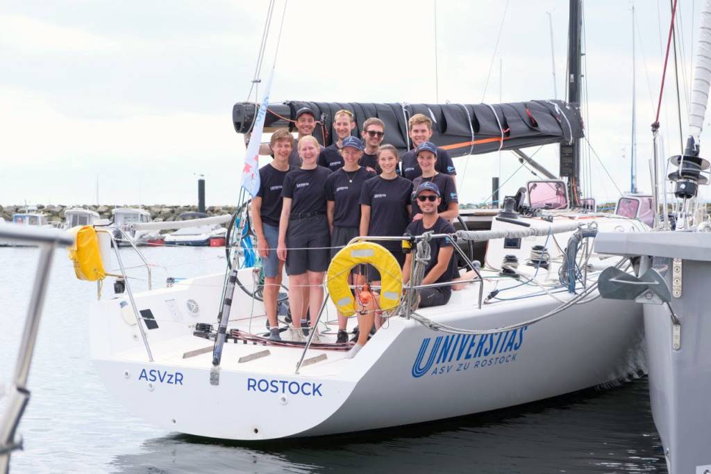 universitas midsummersail 2023 - Crew Foto